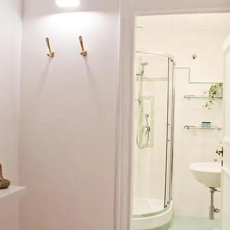 Apartment Sophisticated Decor -topcollection Rome