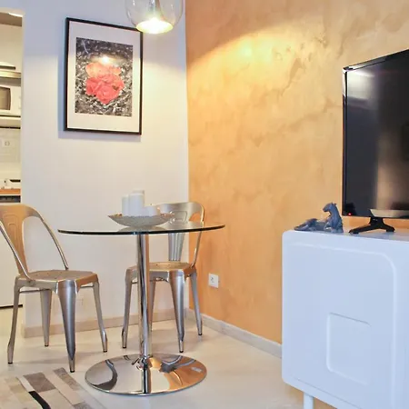 Sophisticated Decor *