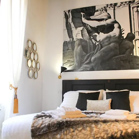 Sophisticated Decor Apartment