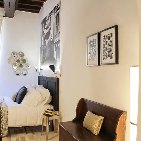 Apartment Sophisticated Decor